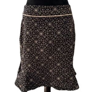 Uniform John Paul Richard 90s ruffle hem ladies skirt size 8 black white embroid